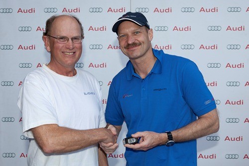 Winner Stephen Ainsworth is congratulated by Audi Australia managing director Uwe Hagen  ©  Andrea Francolini / Audi http://www.afrancolini.com